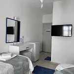 White And Blue בודרום