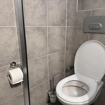 White And Blue Bed & Breakfast 2*