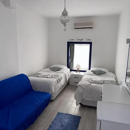 B&B White&blue 2*
