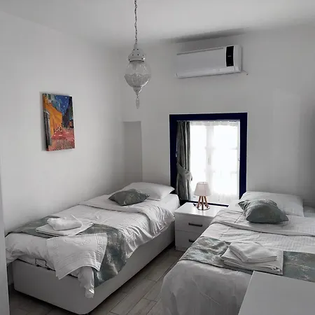 B&B White&blue Bodrum