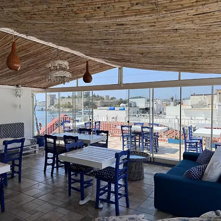 فندق مبيت وإفطار وايت أند بلو