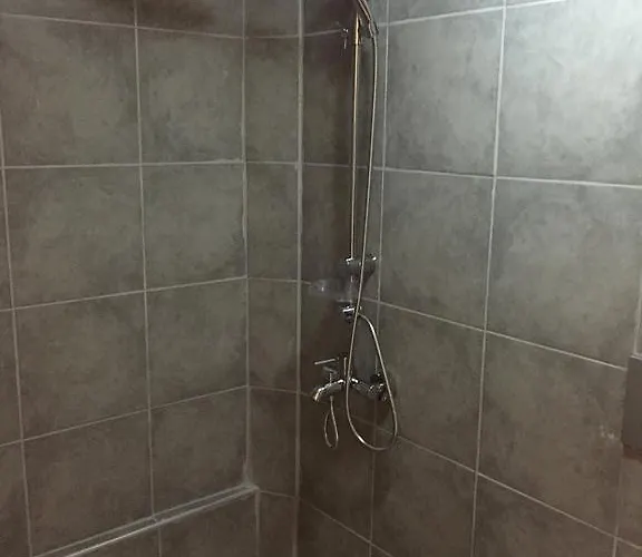 White And Blue Nocleg ze śniadaniem