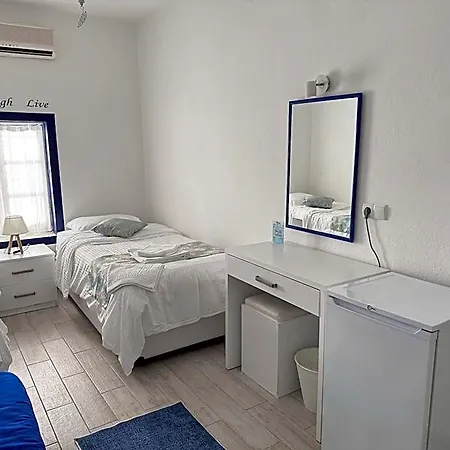 B&B White And Blue