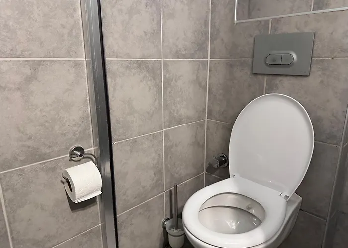 White And Blue Bed & Breakfast 2*